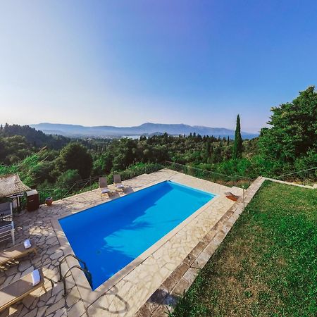Villa Kira Áfra Exterior foto